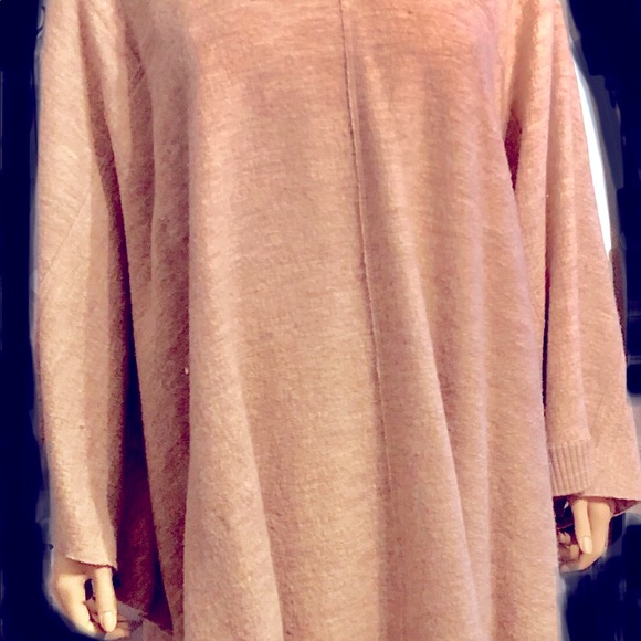 Escada Poncho with Hoodie and Snap Closure - Picture 10 of 12